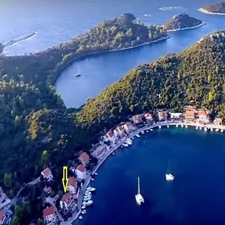 Malo - One-bedroom With Balcony And Sea View - 2nd Floor 7 Apartman Lastovo