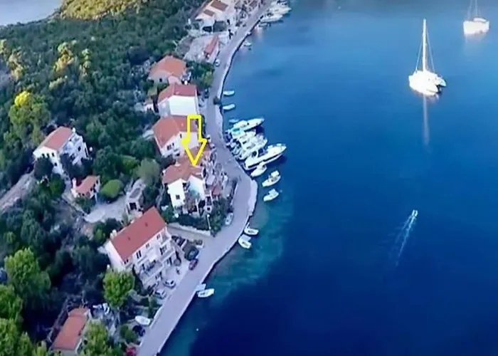 Apartment Malo - One-bedroom With Balcony And Sea View - 2nd Floor 7 Lastovo